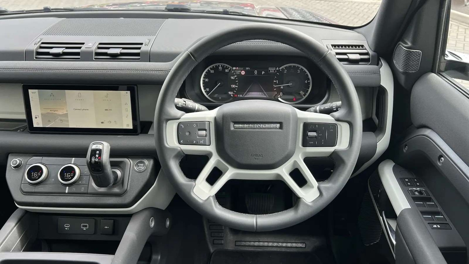 Used Land Rover Defender 2024 for sale - 77741129: Photo 15