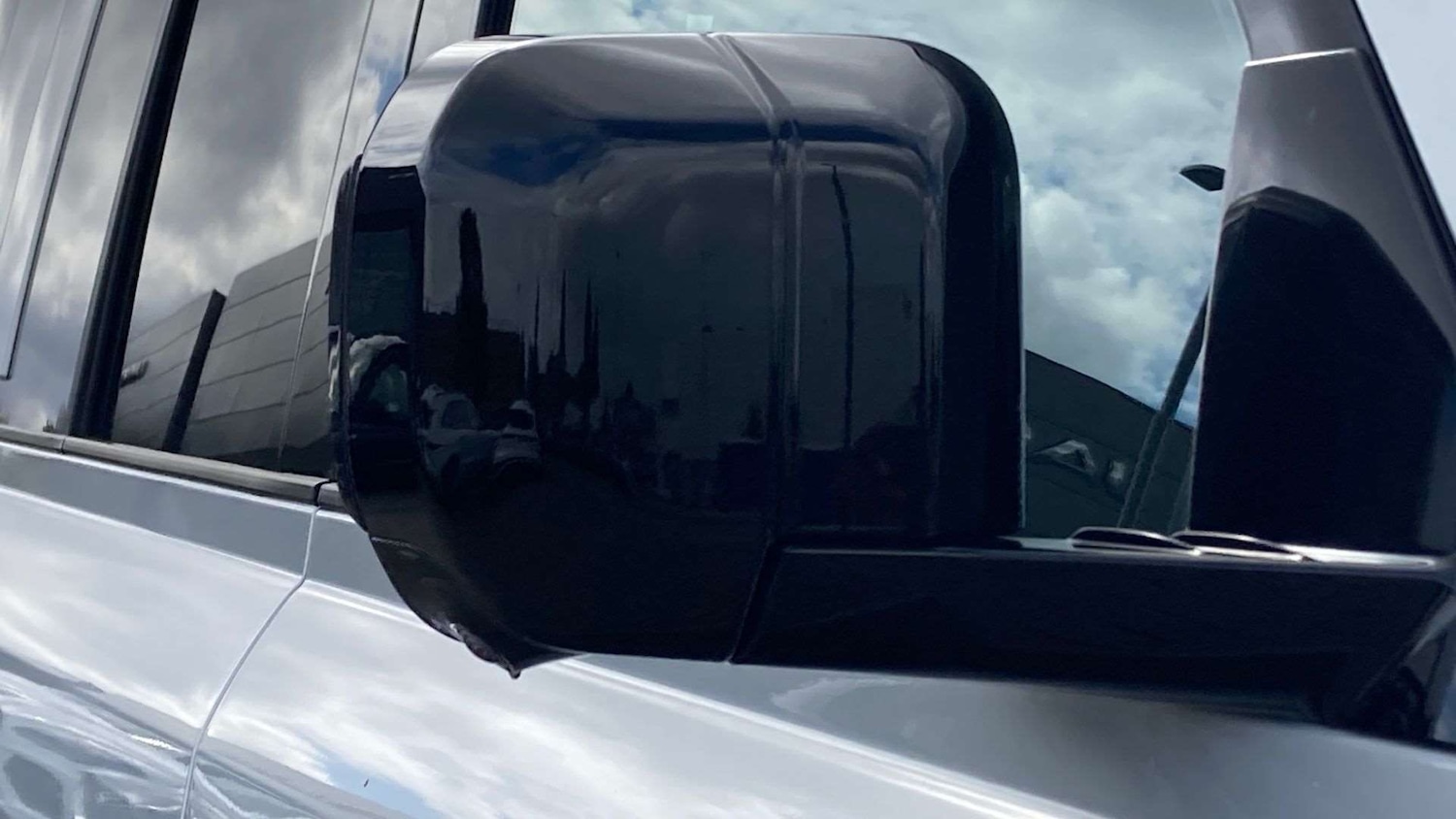 Used Land Rover Defender 2024 for sale - 77741129: Photo 35