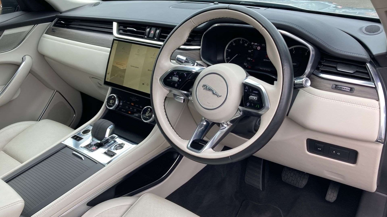 Used Jaguar F-Pace 2021 for sale - 76460339: Photo 26