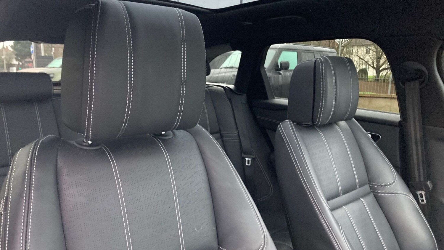 Used Land Rover Range Rover Velar 2024 for sale - 76955295: Photo 27