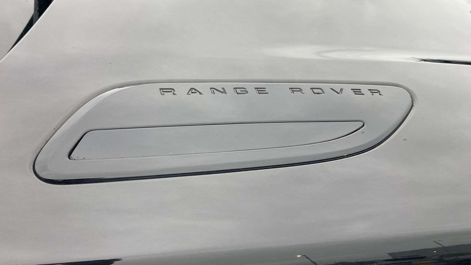 Used Land Rover Range Rover Velar 2024 for sale - 76955295: Photo 28