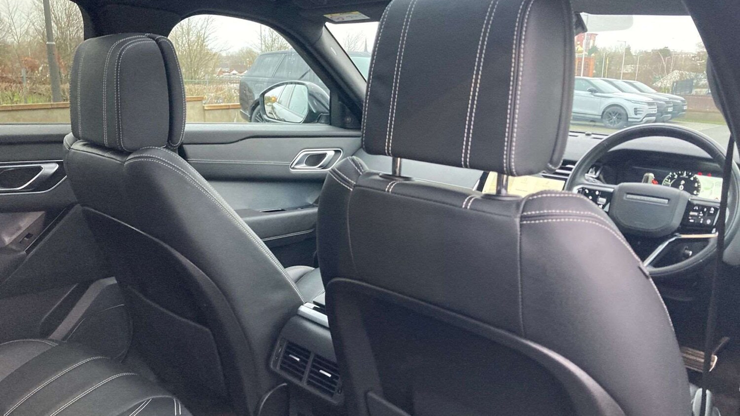 Used Land Rover Range Rover Velar 2024 for sale - 76955295: Photo 33