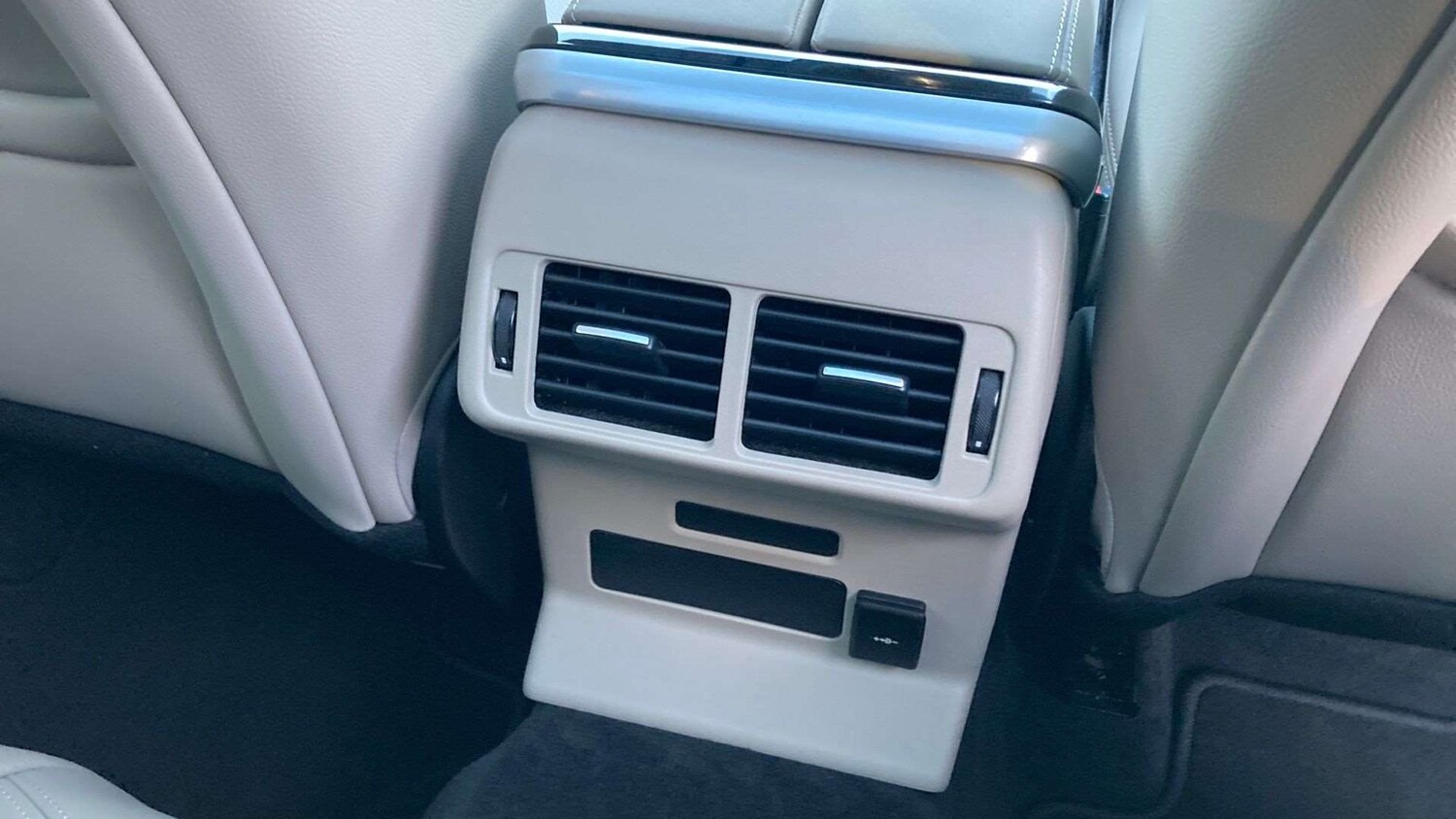 Used Land Rover Range Rover Velar 2023 for sale - 77553119: Photo 18