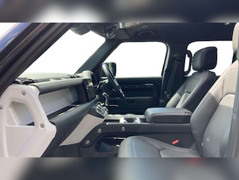 Used Land Rover Defender 2025 for sale - 78825394: Photo