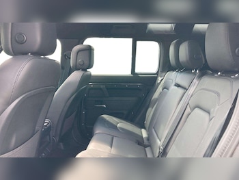 Used Land Rover Defender 2025 for sale - 78825394: Photo