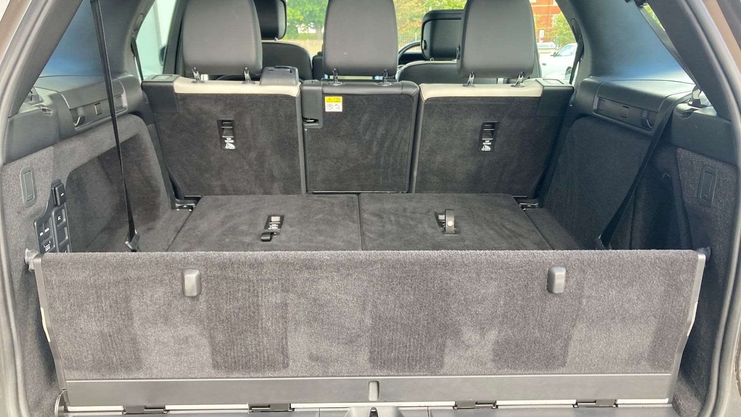 Used Land Rover Discovery 2022 for sale - 76459877: Photo 10