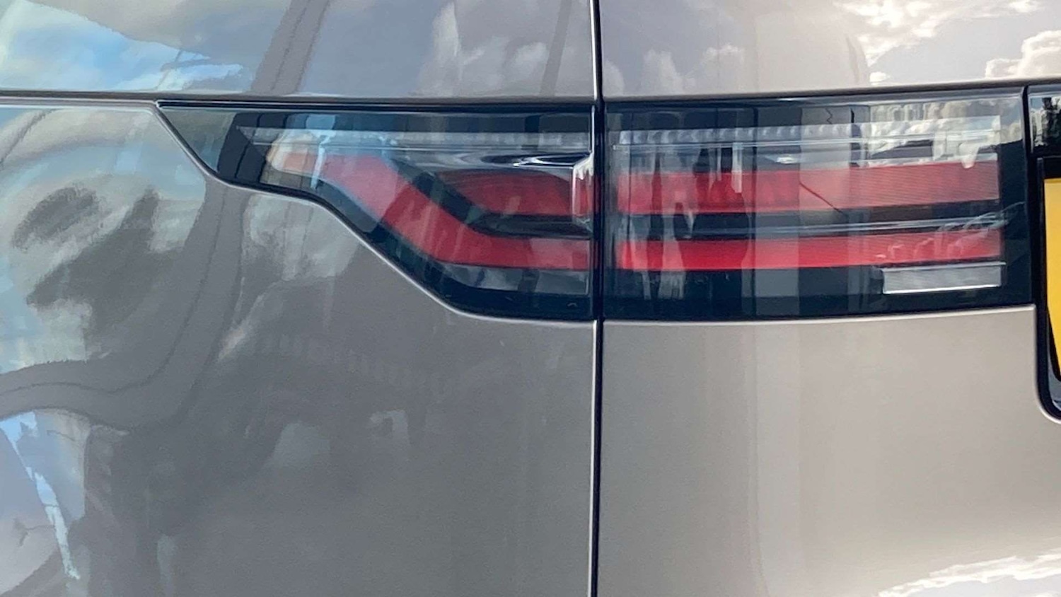 Used Land Rover Discovery 2022 for sale - 76459877: Photo 19