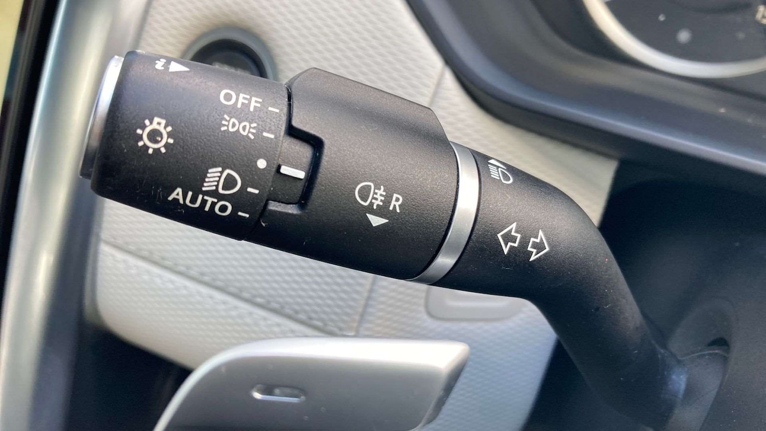 Used Land Rover Discovery 2022 for sale - 76459877: Photo 31