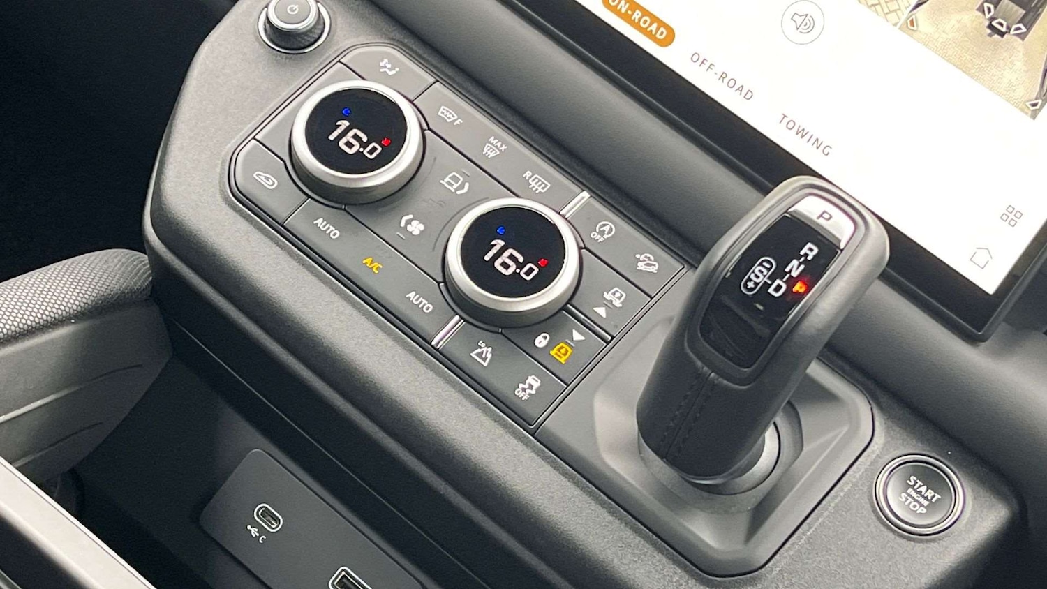 Used Land Rover Defender 2024 for sale - 76460263: Photo 13