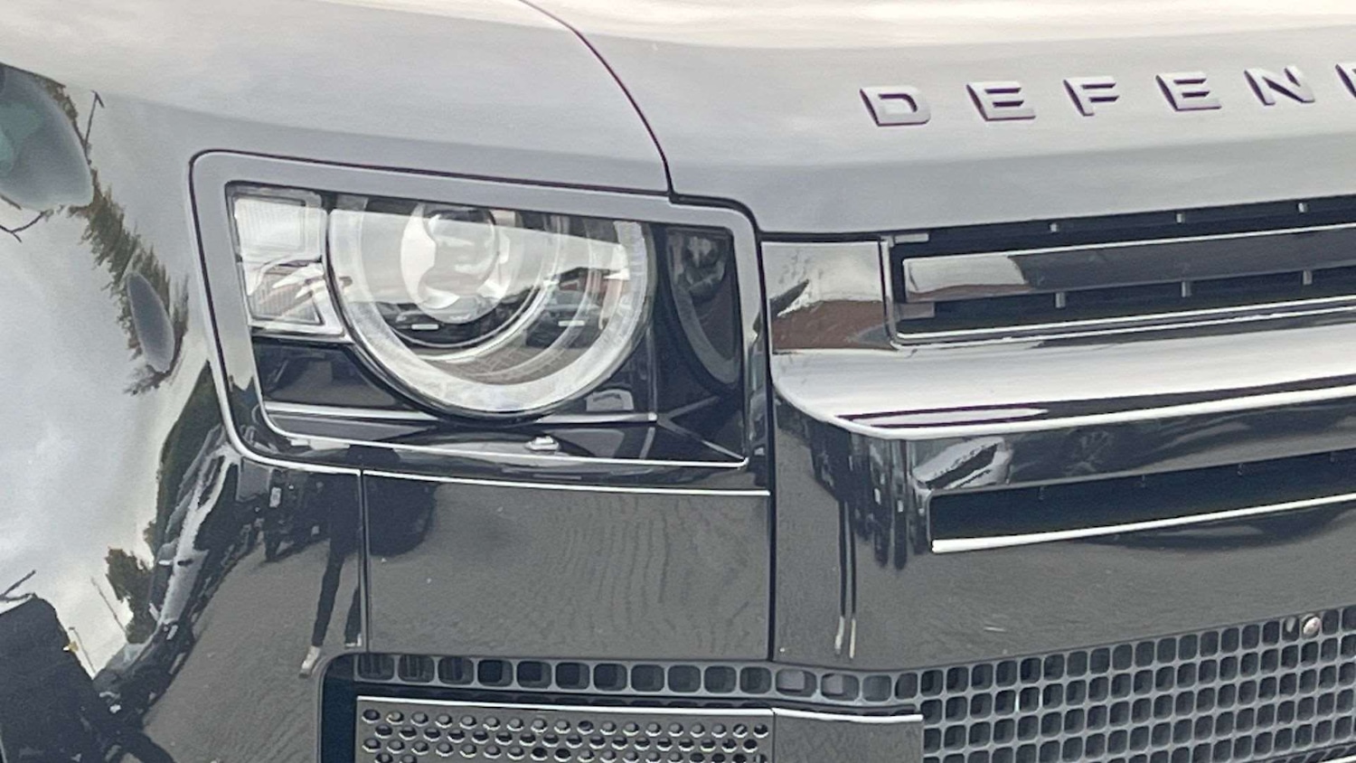 Used Land Rover Defender 2024 for sale - 76460263: Photo 17