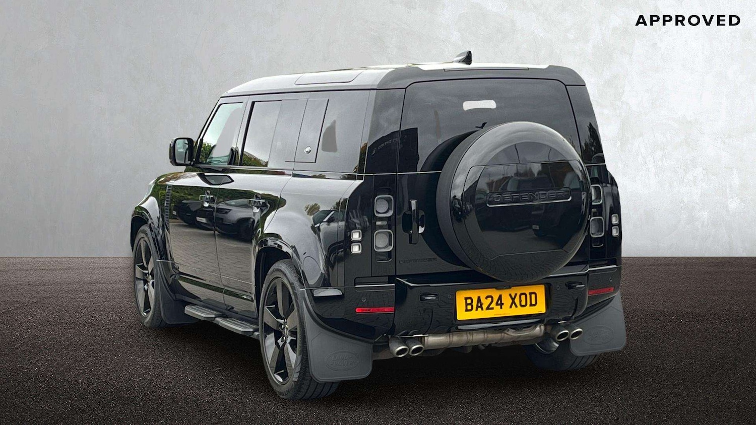 Used Land Rover Defender 2024 for sale - 76460263: Photo 2