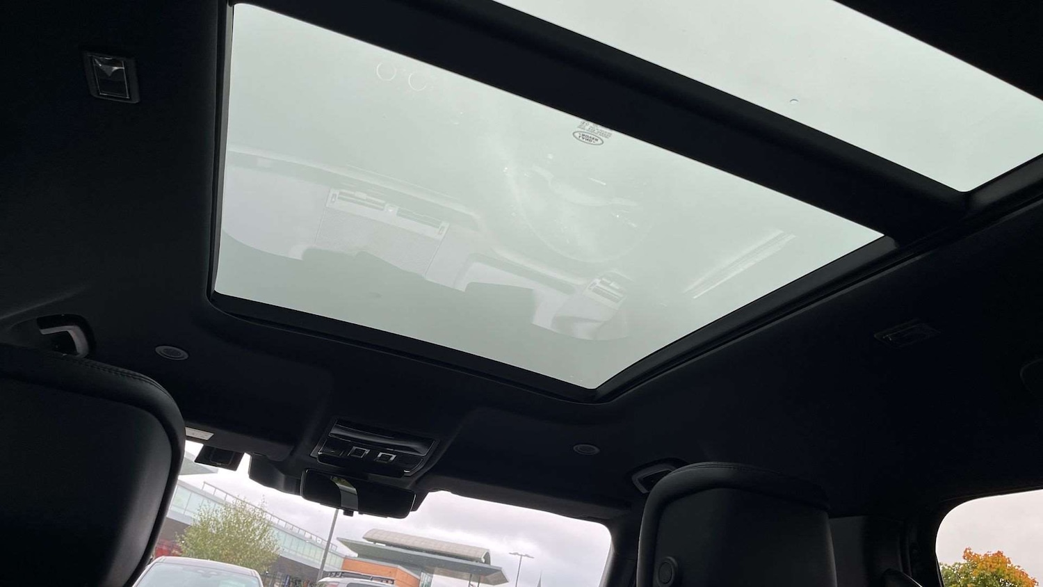 Used Land Rover Defender 2024 for sale - 76460263: Photo 21