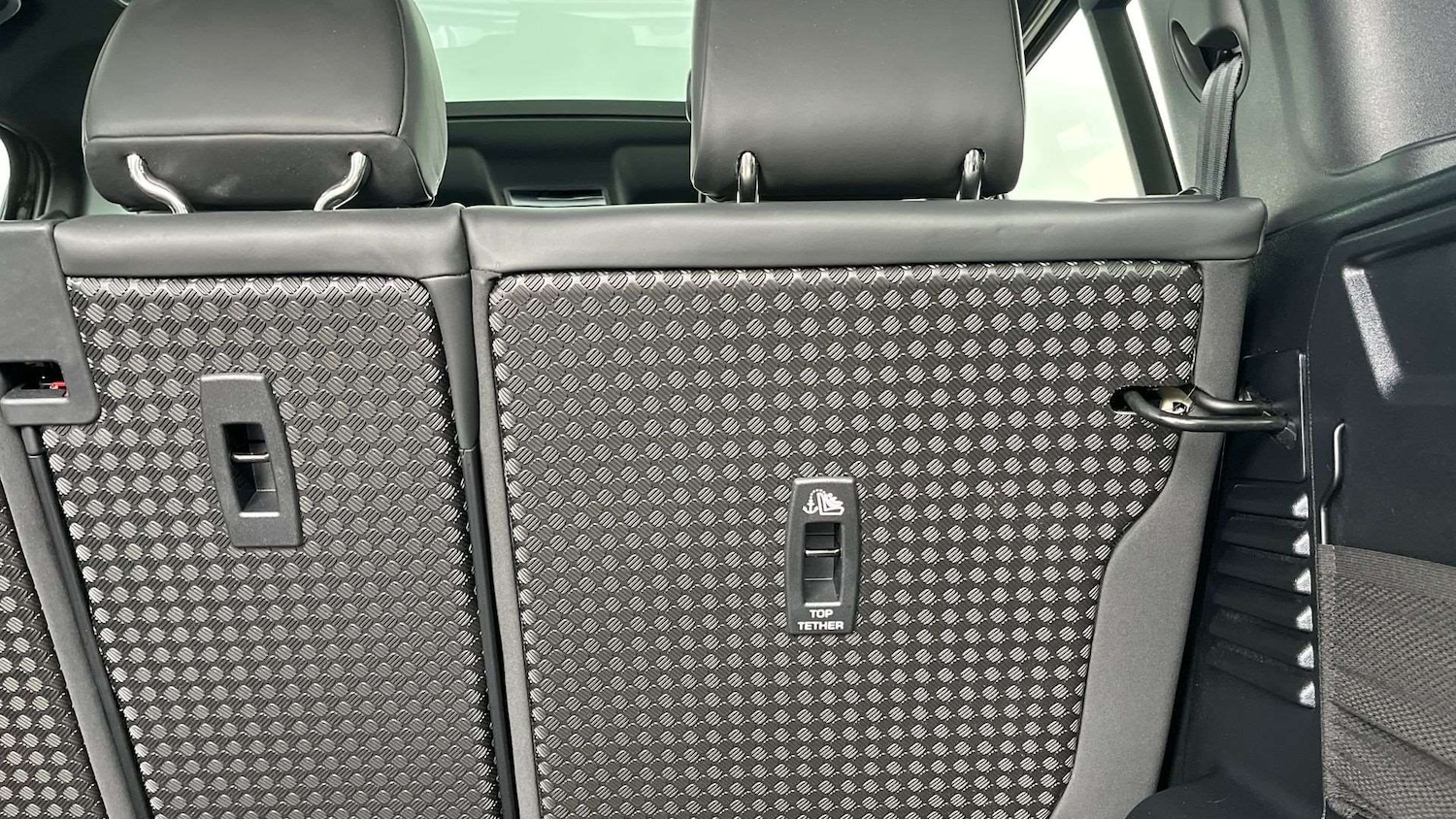 Used Land Rover Defender 2024 for sale - 76460263: Photo 31