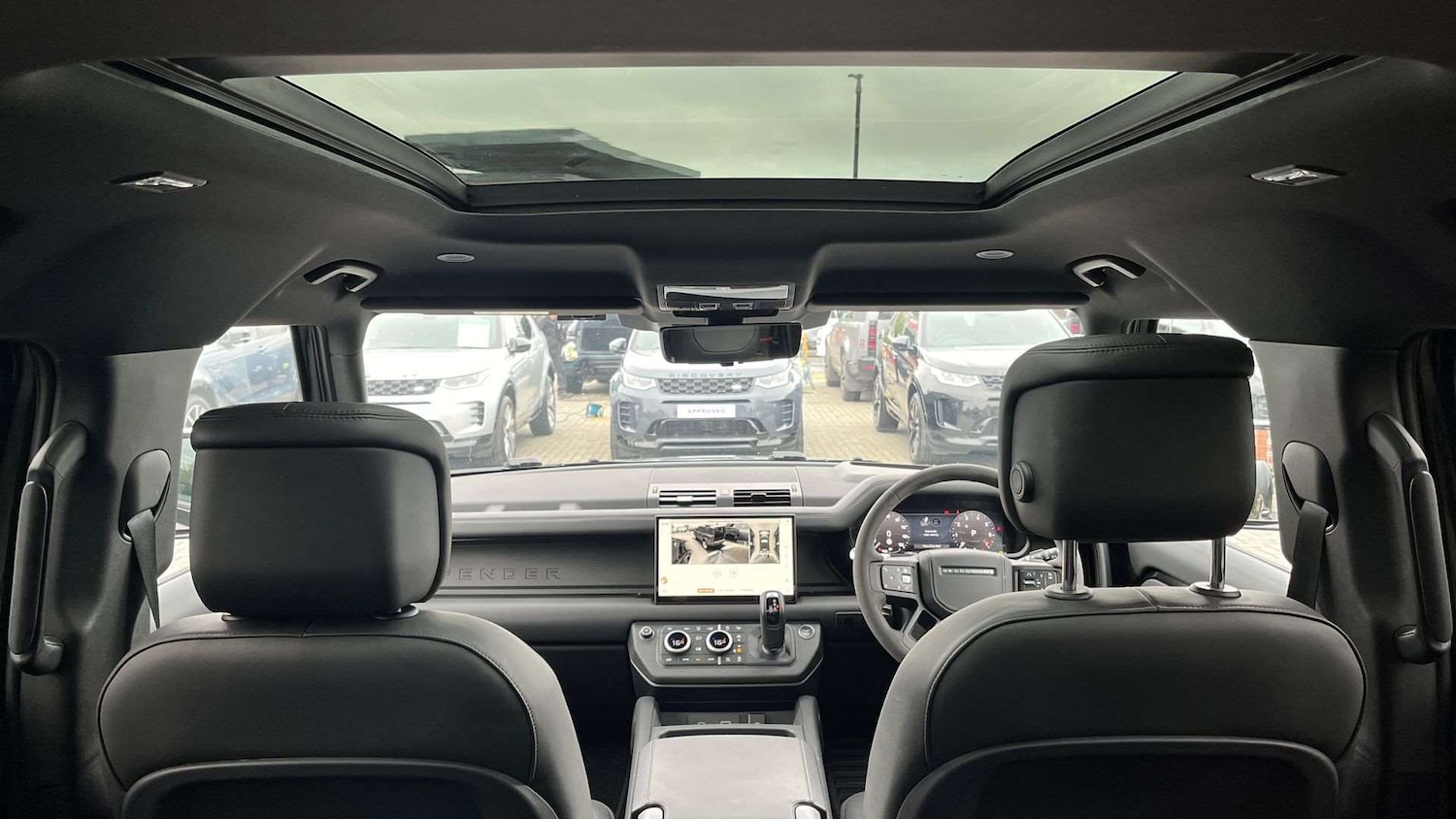 Used Land Rover Defender 2024 for sale - 76460263: Photo 32