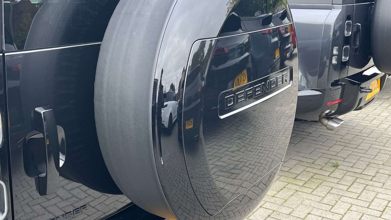 Used Land Rover Defender 2024 for sale - 76460263: Photo 34