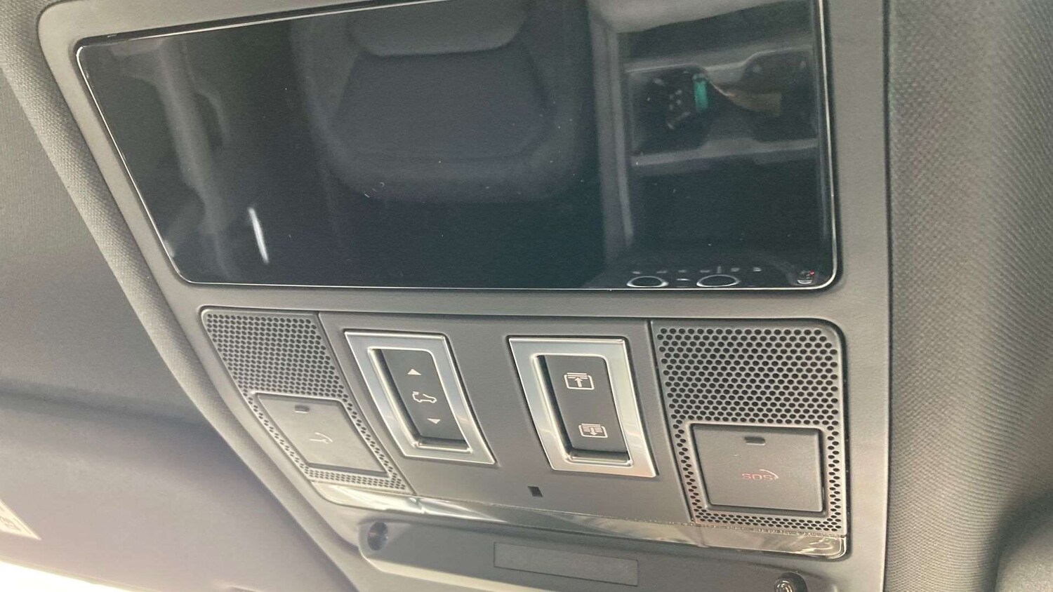 Used Land Rover Defender 2025 for sale - 77472509: Photo 23