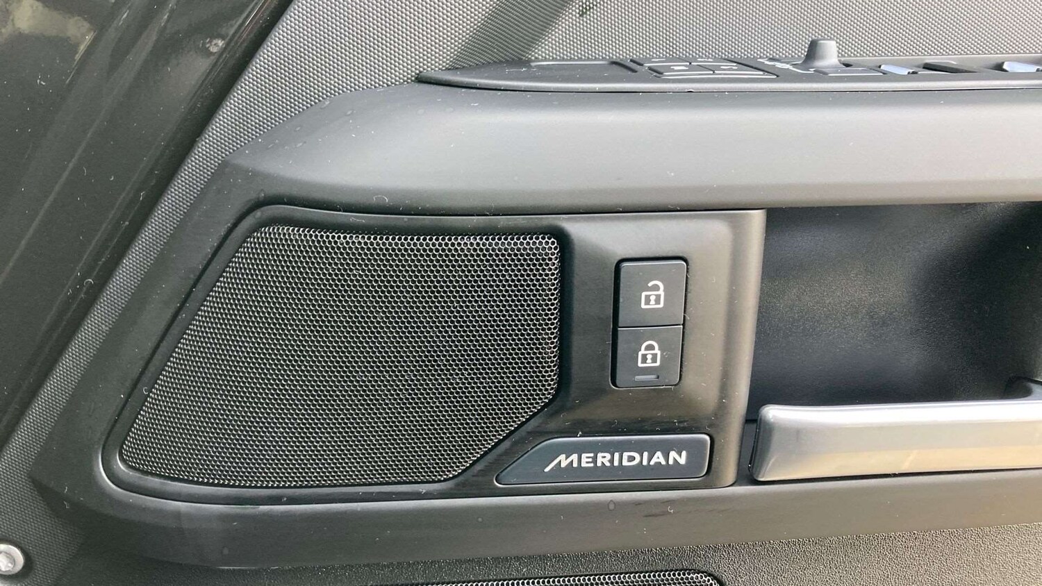 Used Land Rover Defender 2025 for sale - 77472509: Photo 25