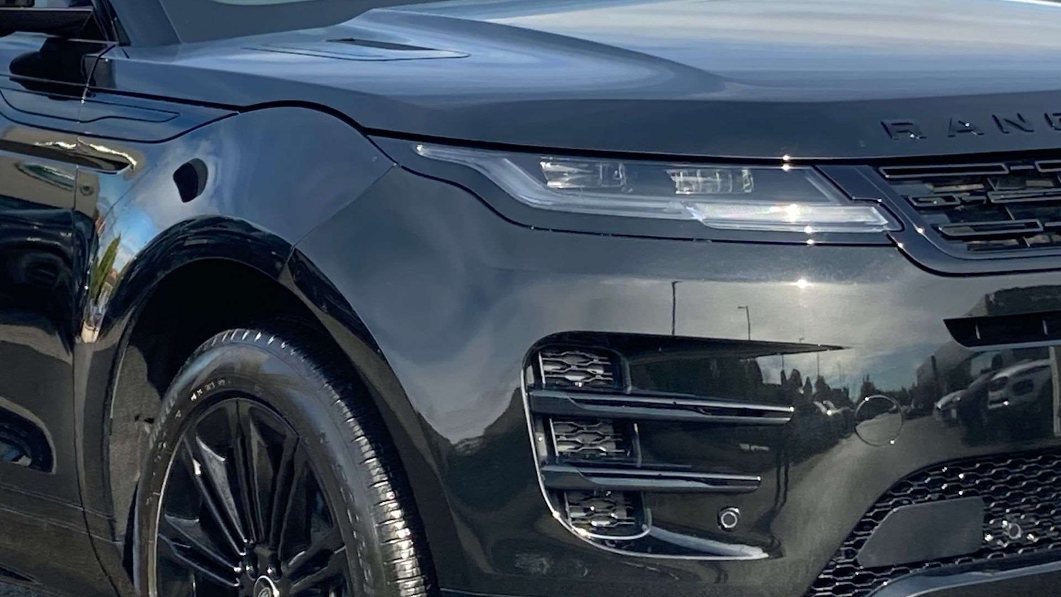 Used Land Rover Range Rover Evoque 2025 for sale - 76460485: Photo 17