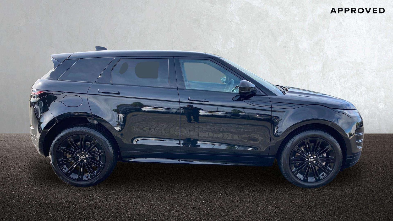 Used Land Rover Range Rover Evoque 2025 for sale - 76460485: Photo 5