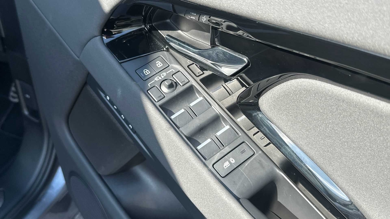 Used Land Rover Range Rover Evoque 2024 for sale - 77390015: Photo 10