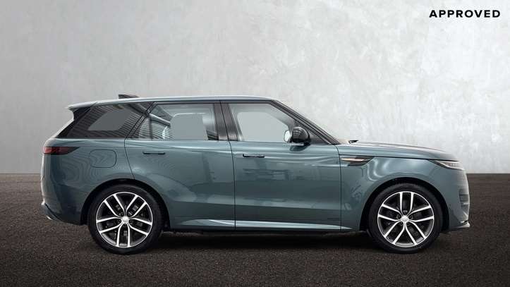 Used Land Rover Range Rover Sport 2024 for sale - 77270111: Photo 5