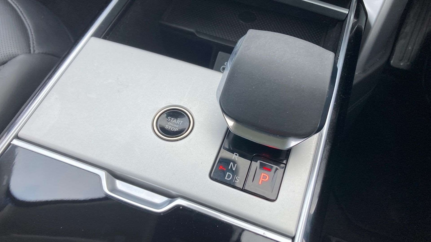 Used Land Rover Range Rover 2025 for sale - 78060175: Photo 13