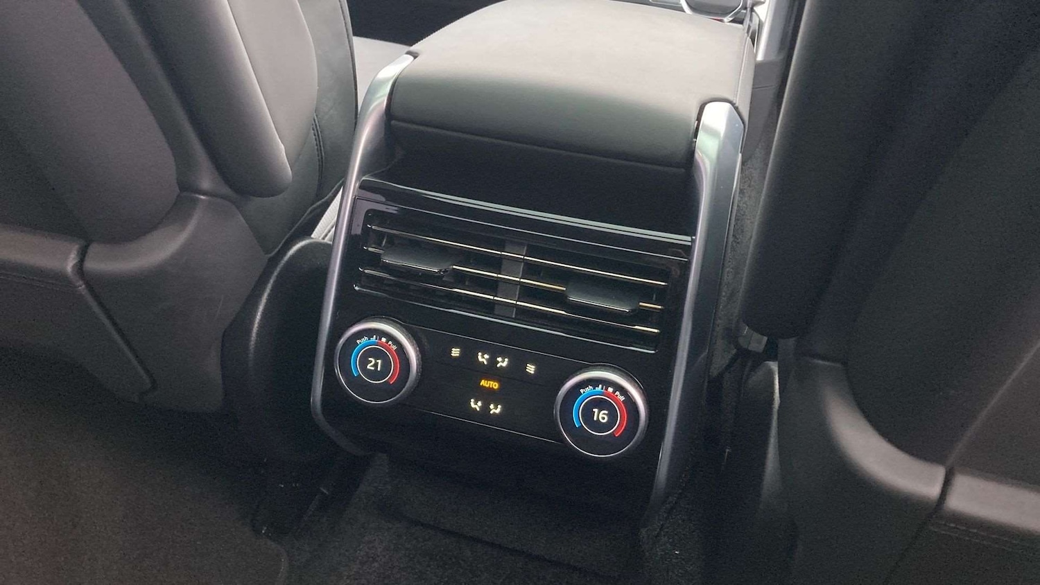 Used Land Rover Range Rover 2025 for sale - 78060175: Photo 18