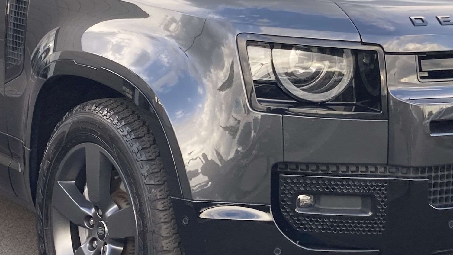 Used Land Rover Defender 2023 for sale - 76460435: Photo 17