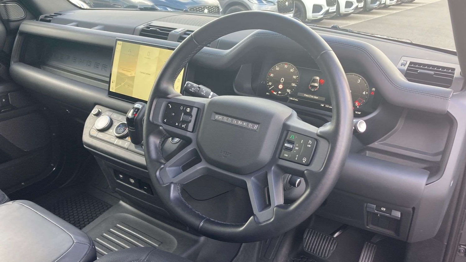 Used Land Rover Defender 2023 for sale - 76460435: Photo 23