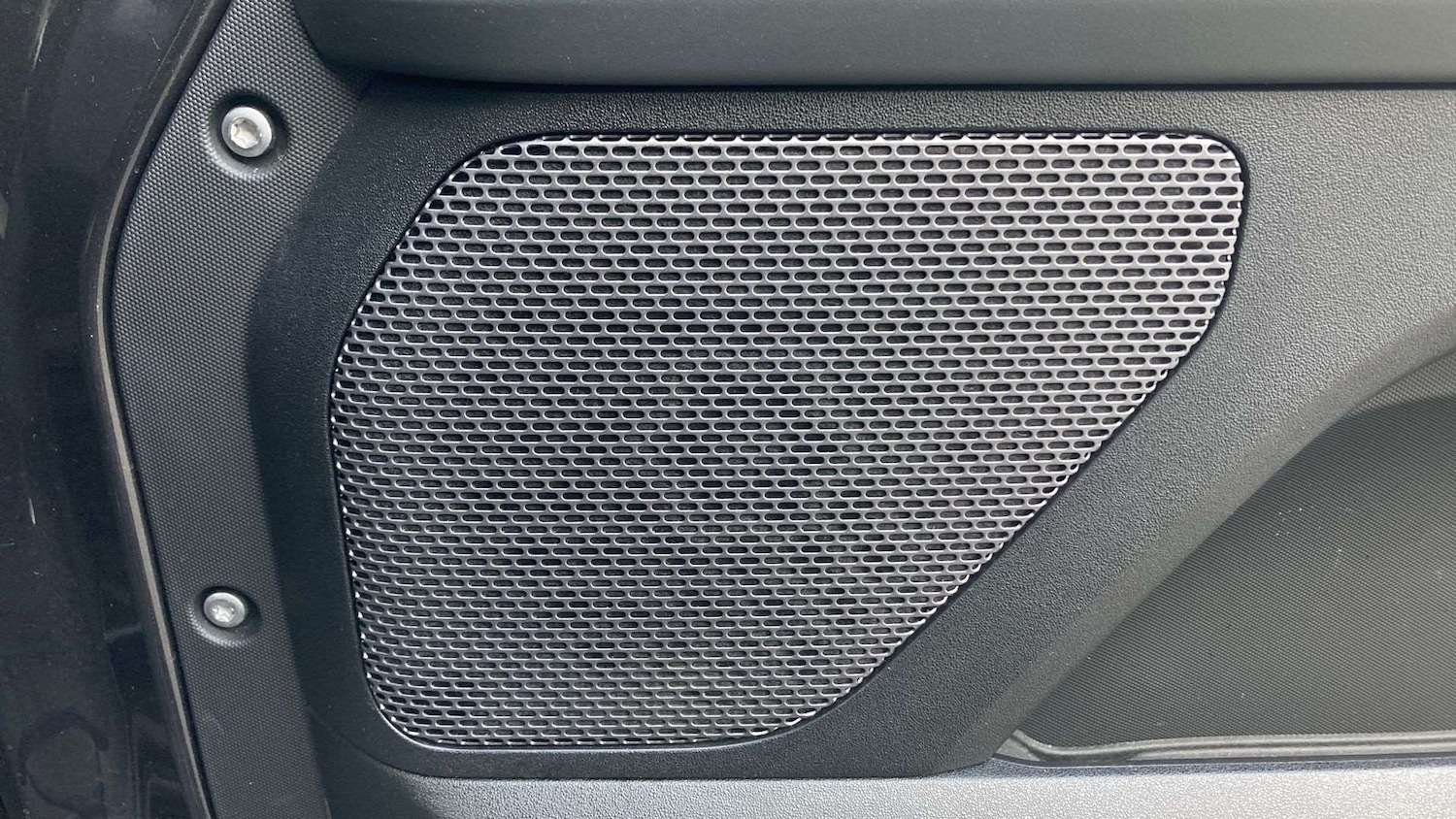 Used Land Rover Defender 2023 for sale - 76460435: Photo 24