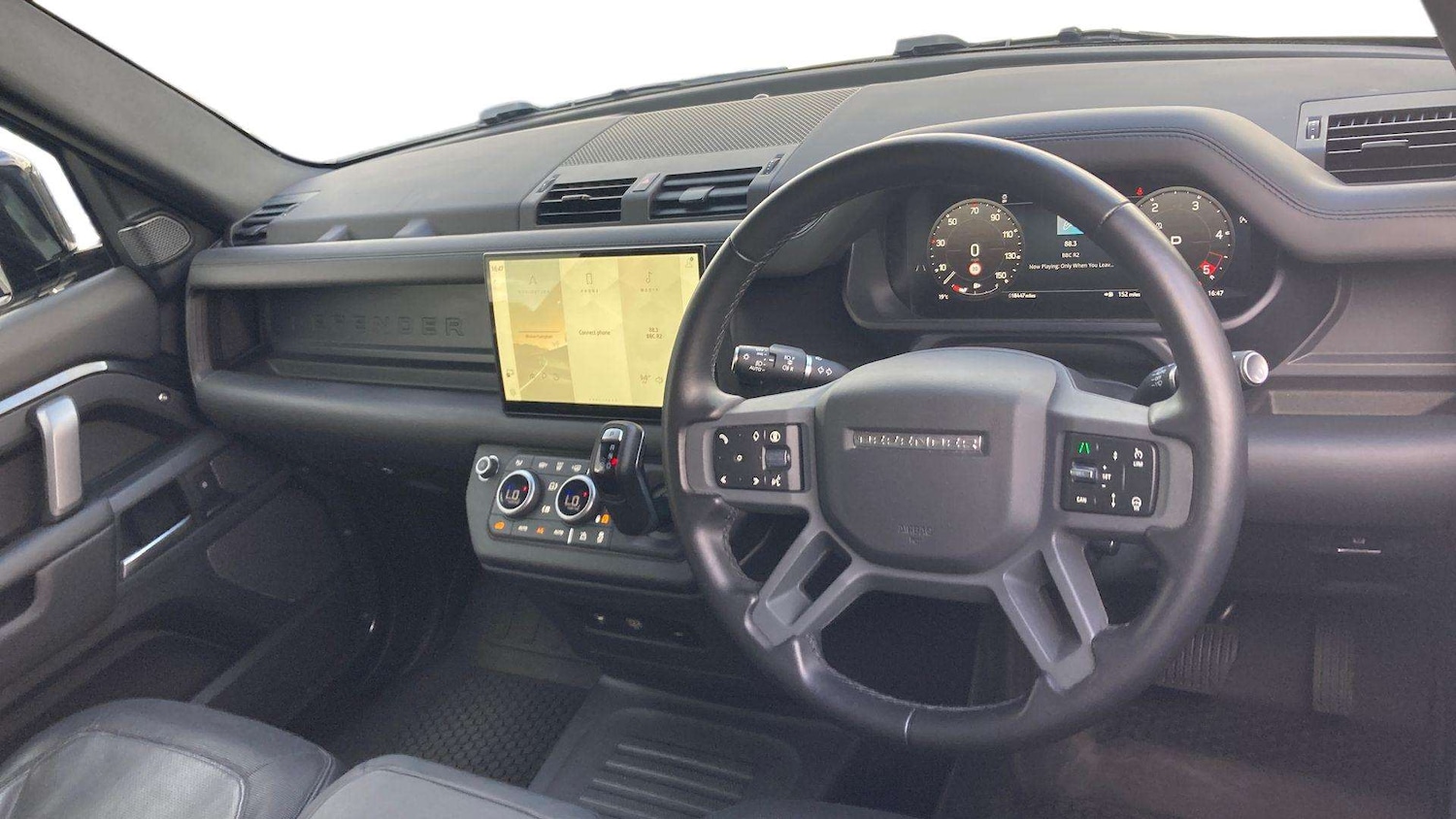 Used Land Rover Defender 2023 for sale - 76460435: Photo 9