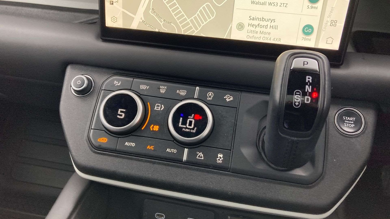 Used Land Rover Defender 2024 for sale - 76460061: Photo 13