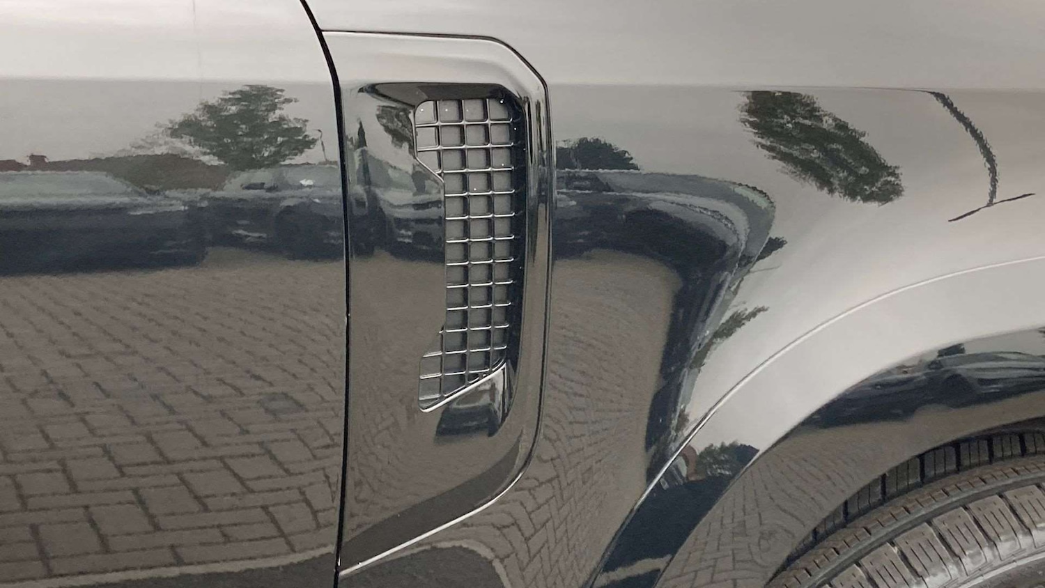 Used Land Rover Defender 2024 for sale - 76460061: Photo 20