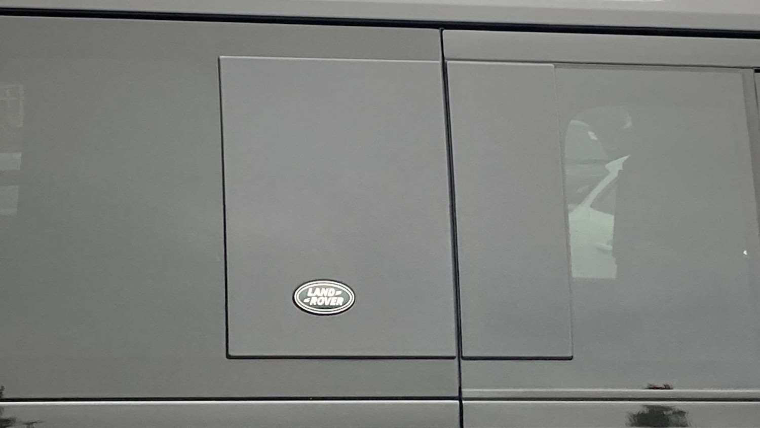 Used Land Rover Defender 2024 for sale - 76460061: Photo 23