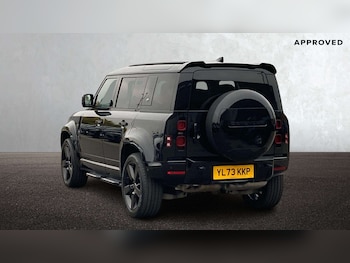 Used Land Rover Defender 2024 for sale - 76460061: Photo