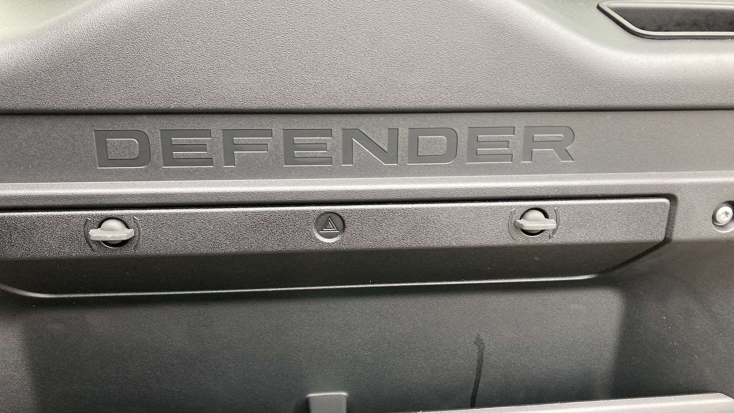 Used Land Rover Defender 2024 for sale - 76460061: Photo 33