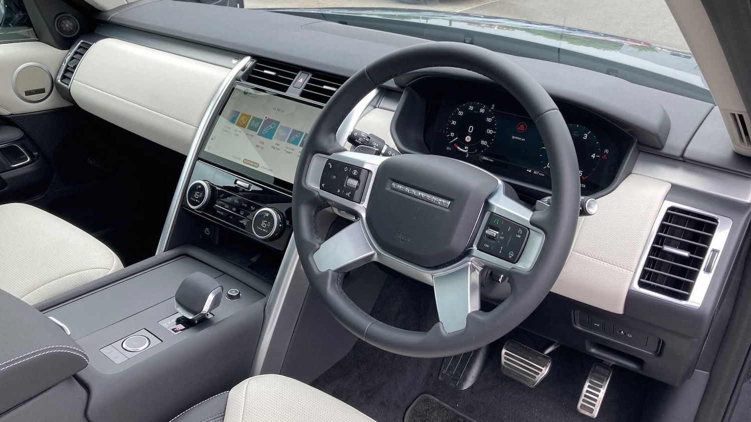 Used Land Rover Discovery 2025 for sale - 76460389: Photo 22