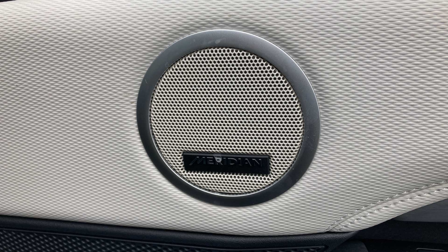 Used Land Rover Discovery 2025 for sale - 76460389: Photo 31