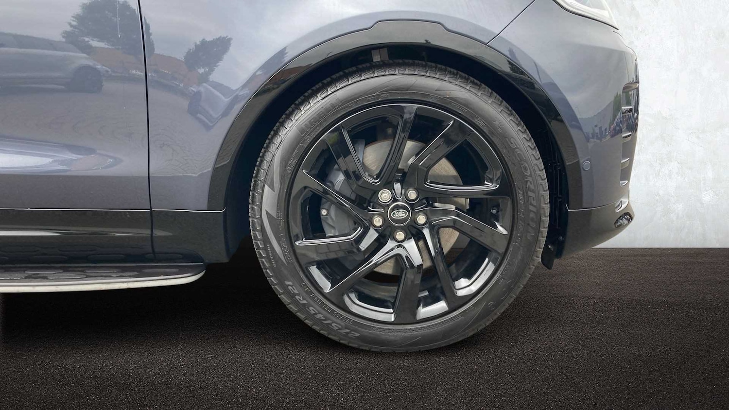 Used Land Rover Discovery 2025 for sale - 76460389: Photo 8