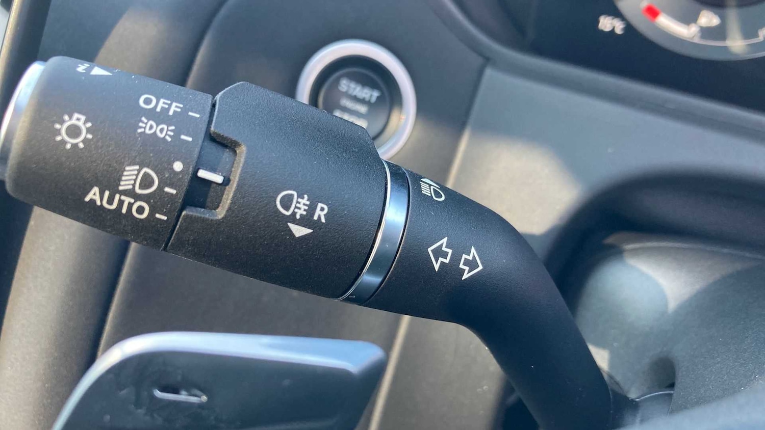 Used Land Rover Range Rover Velar 2024 for sale - 77194667: Photo 29