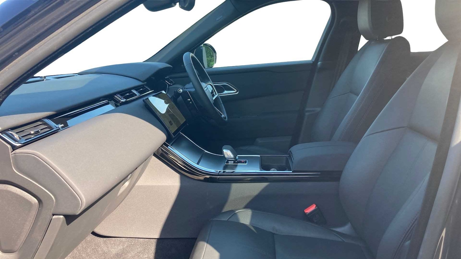 Used Land Rover Range Rover Velar 2024 for sale - 77194667: Photo 3