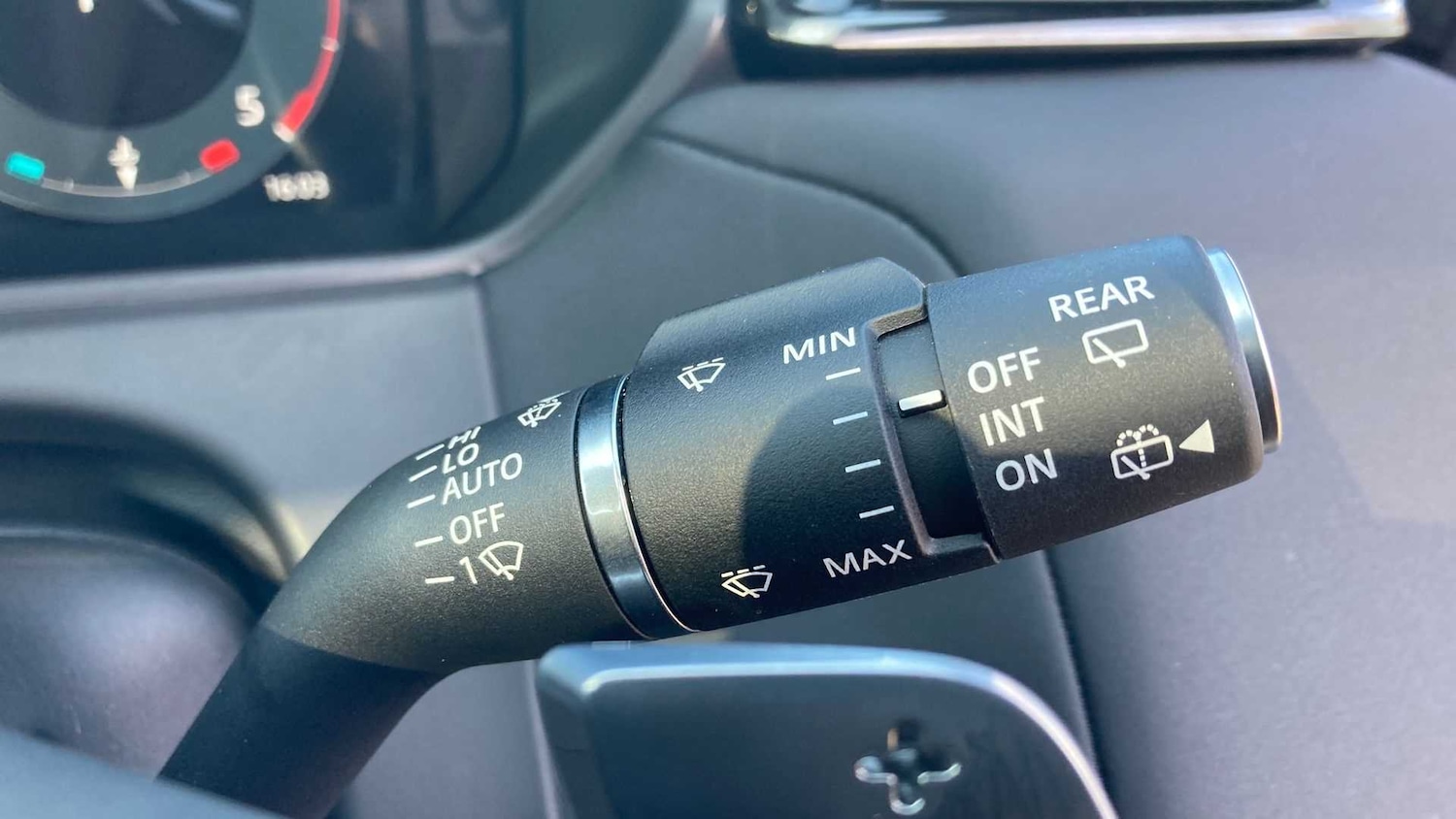 Used Land Rover Range Rover Velar 2024 for sale - 77194667: Photo 30