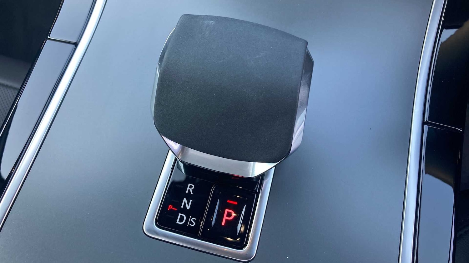 Used Land Rover Range Rover Velar 2024 for sale - 77194667: Photo 34