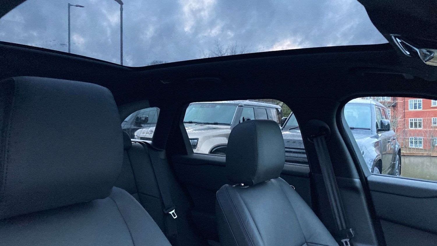 Used Land Rover Range Rover Velar 2025 for sale - 76902458: Photo 21