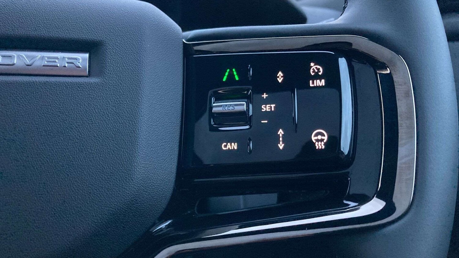 Used Land Rover Range Rover Velar 2025 for sale - 76902458: Photo 33