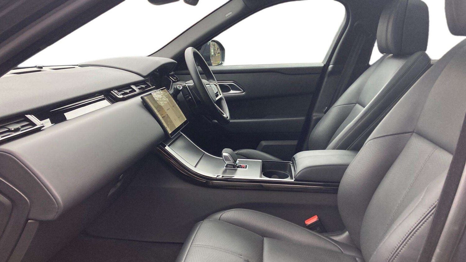 Used Land Rover Range Rover Velar 2024 for sale - 77589003: Photo 3