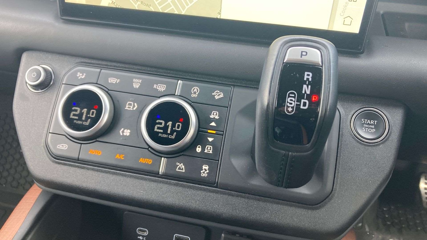 Used Land Rover Defender 2023 for sale - 76460039: Photo 13