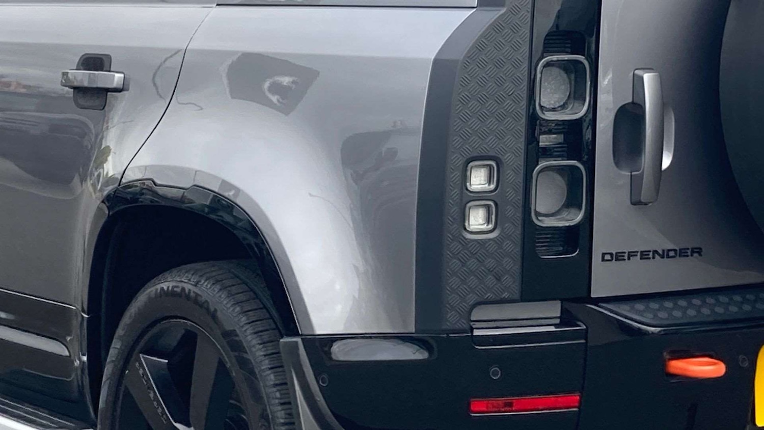 Used Land Rover Defender 2023 for sale - 76460039: Photo 19