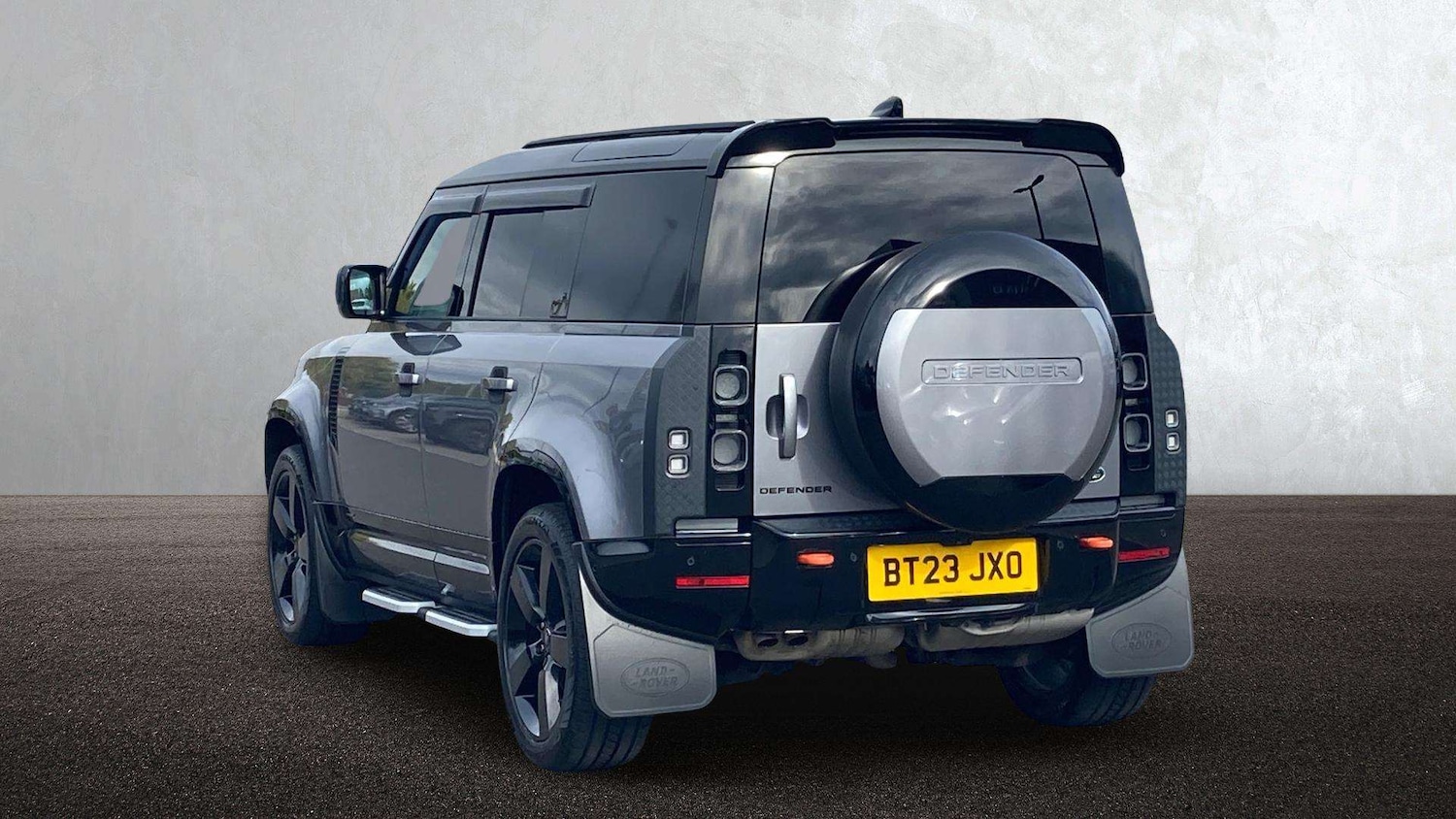 Used Land Rover Defender 2023 for sale - 76460039: Photo 2