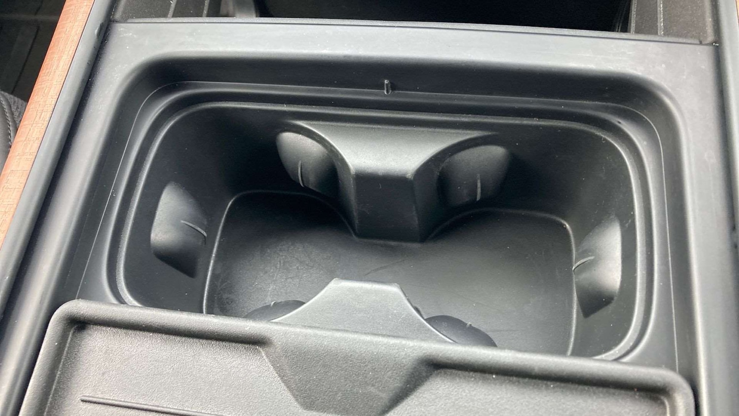 Used Land Rover Defender 2023 for sale - 76460039: Photo 23